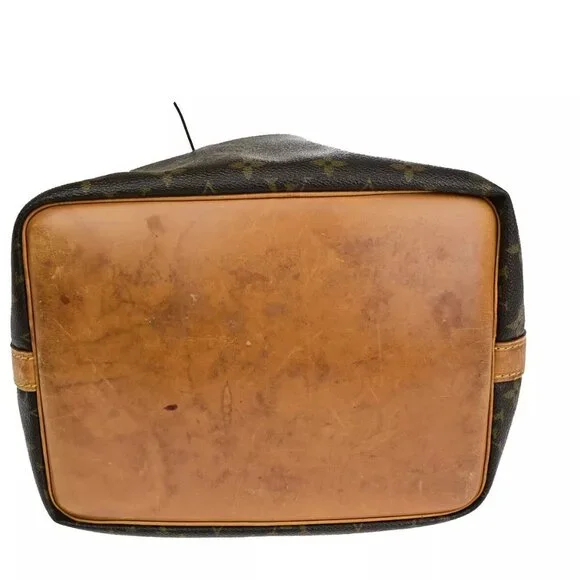 LOUIS VUITTON Petit Noe Drawstring Shoulder Bag Monogram Leather